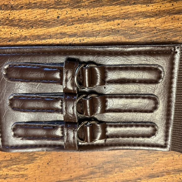 Signature brown dress with asymmetrical hem, quarter length sleeves, size 12 - Picture 7 of 9